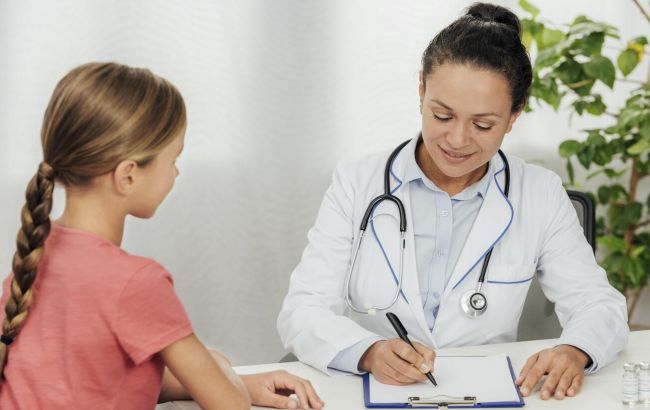 Електронна чи паперова медична картка: чи є у пацієнта право на вибір