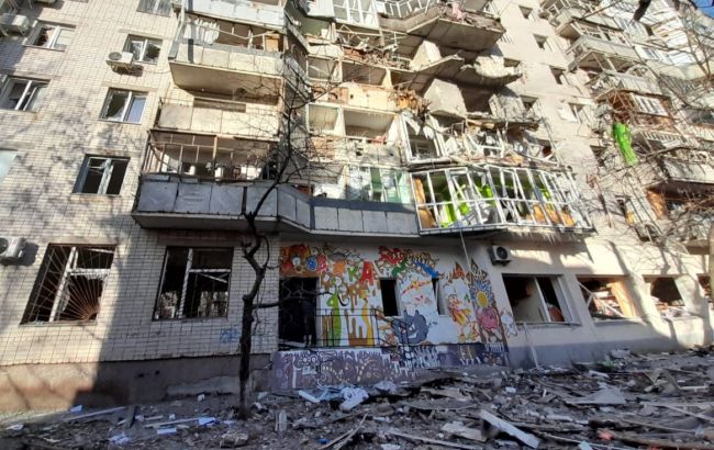 Ранковий обстріл Херсона: стало відомо про загиблого та поранених