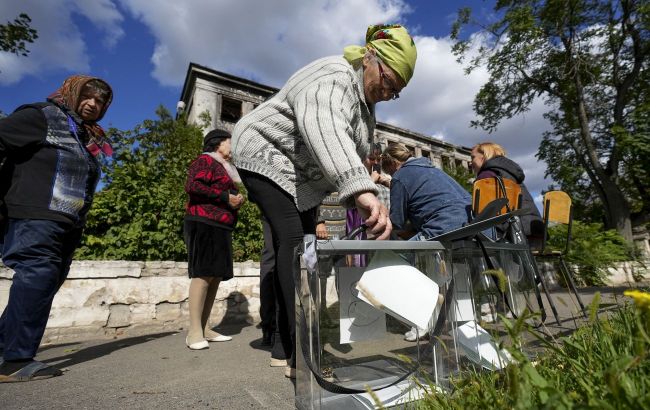 Росіяни привезли "гастролерів" для псевдовиборів на окупованих територіях, - ЦНС