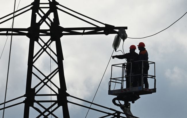 В "Укрэнерго" назвали количество восстановленных подстанций и линий электропередачи