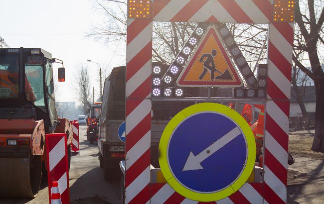 В Киеве сегодня ограничат движение по одной из главных "артерий": куда и когда водителям лучше не ехать