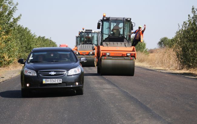С 2022 года "Укравтодор" откажется от текущего среднего ремонта дорог
