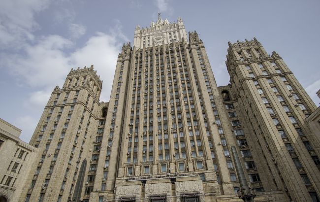 Росія зобов'язала британських дипломатів "звітувати" за поїздки країною