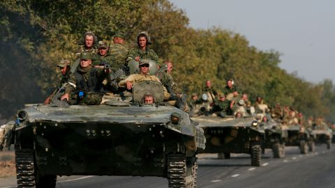 РФ виконає понад 20 рейсів для перекидання техніки і десантників в Казахстан