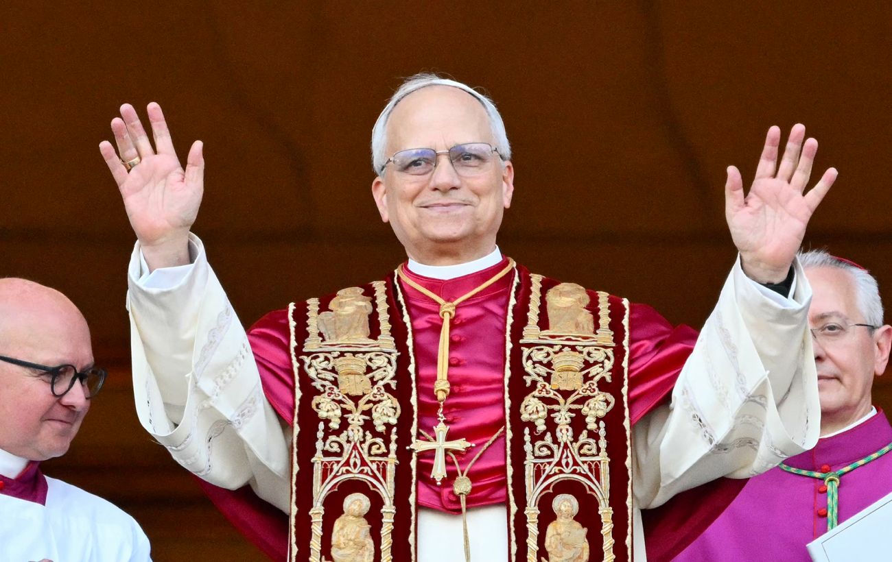 Не тільки молиться за мир: Папа Римський відправив гуманітарну допомогу українцям