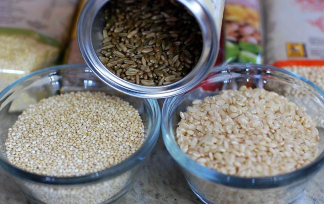 Диетологи назвали преимущества и пользу бурого риса