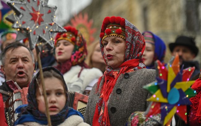 Коли колядують і засівають за старим календарем і чи можна це робити