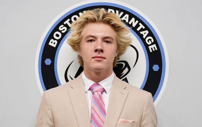 Белорусского хоккеиста арестовали в США прямо во время матча: что известно