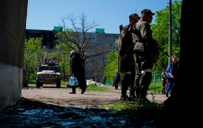 "Украину уже поделили". Оккупанты в Мелитополе врут жителям, убеждая в "измене"