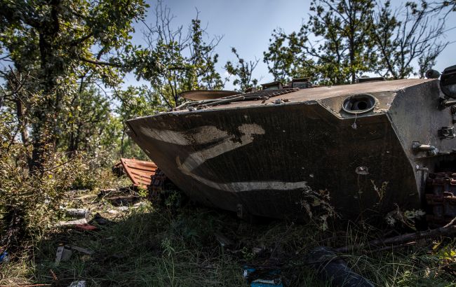 Пытались эвакуировать подбитый грузовик. Десантники уничтожили БМП оккупантов (видео)