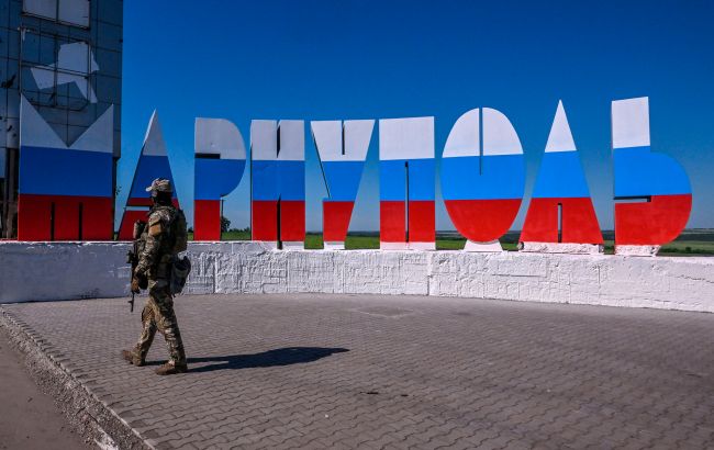 Оккупанты продолжают перебрасывать большое количество техники по трассе Донецк - Мариуполь