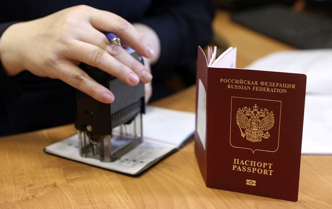 В Чехии предлагают продлить запрет на выдачу виз гражданам РФ и Беларуси