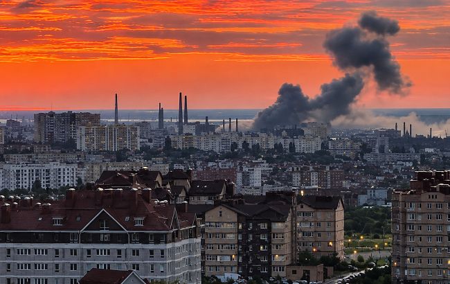 Появились кадры последствий удара по заводу "Искандеров" в России