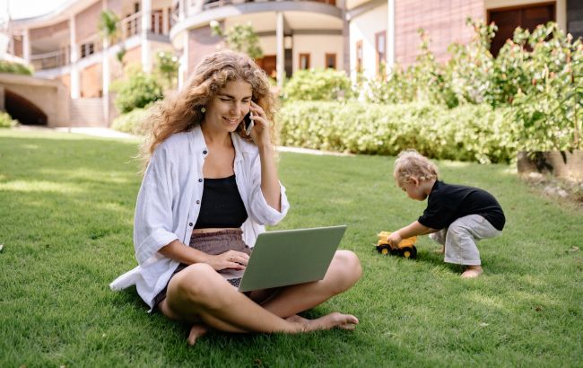 Як влаштуватись на роботу в Польщі, щоб заробити й не втрапити в біду: найкорисніші поради