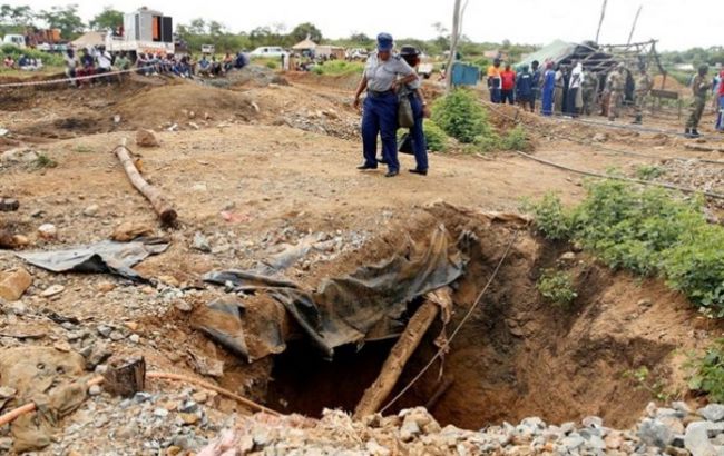 В Зимбабве в результате затопления шахты погибли 22 горняка