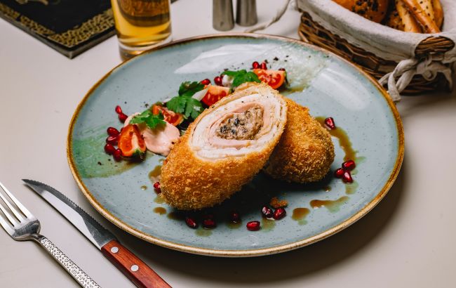Котлети "Кордон Блю": рецепт незвичних котлет з курятини в паніровці