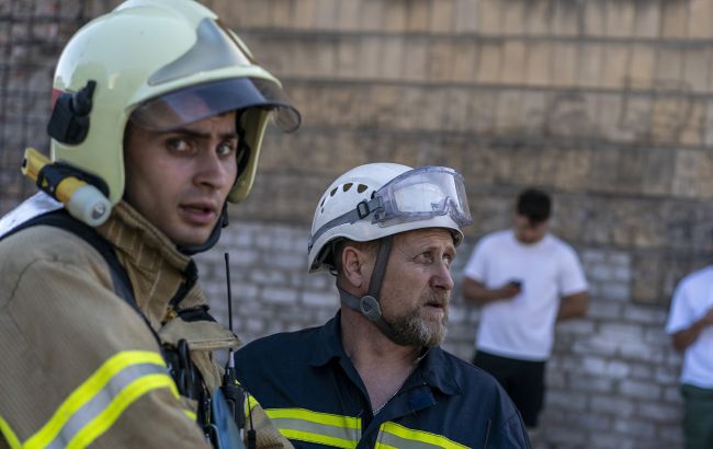 Обстріл Дніпра: в ОВА показали фото наслідків удару росіян