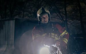 Росіяни обстріляли спальний район Запоріжжя: фото, відео та всі подробиці