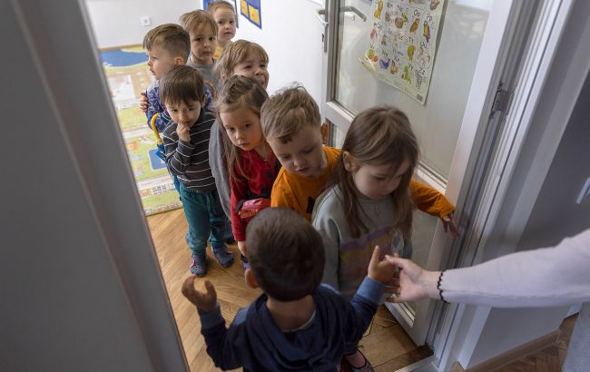 В Украине изменили закон о садиках: как теперь записать ребенка и кто первый в очереди