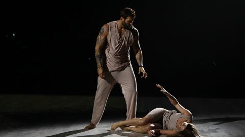 Учасник Танців з зірками 2019 присвятив номер мамі і довів усіх до сліз