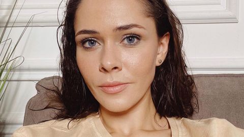 Асиметрія і сюрреалізм: Юлія Саніна продемонструвала вбрання, яке символізує 2020 рік