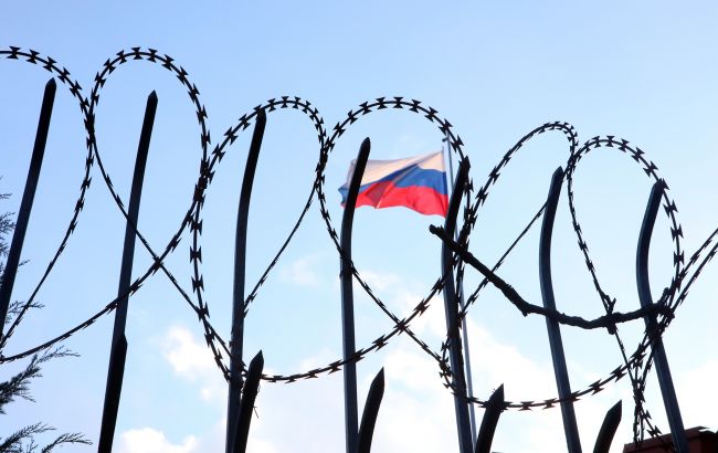 Москва русифікує окуповані області України та будує в'язниці, - британська розвідка
