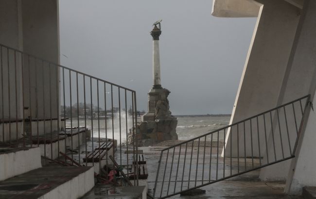 Партизани помітили останні російські військові судна в Стрілецькій бухті Севастополя (фото)
