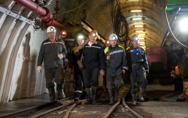 Нардеп: Демчишину дали время до вторника, чтобы вернуть шахтерские деньги из банка "Киевская Русь"