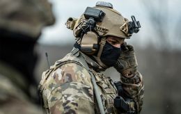 Дроны ГУР уничтожили российский "Панцирь-С1" и военный кран в Крыму (видео)