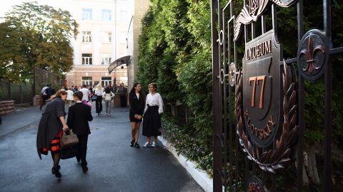 Як працюватимуть школи з 1 вересня: соціальна дистанція та уроки на повітрі