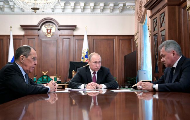 Киселев назвал пятерых людей, которые влияют на Путина. Среди них - "редкостно тупой" генерал