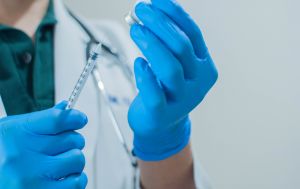 Ефект триває вже 5 років: технологія вакцин від COVID-19 показала успіх у боротьбі з раком
