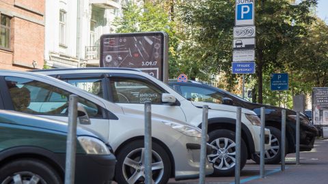 В Киеве начали активно штрафовать водителей: за что и на сколько