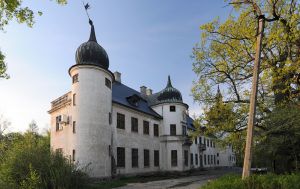 Замок, якого не існує: таємниці та технологічні дива резиденції Шувалових у Тальному