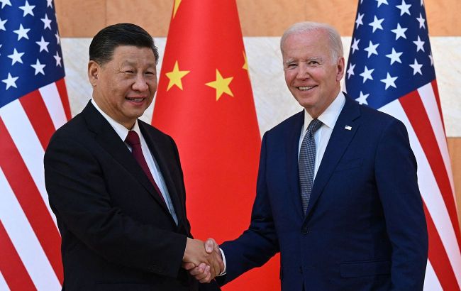Байден донес до Китая о планах США в отношении разведывательного аэростата