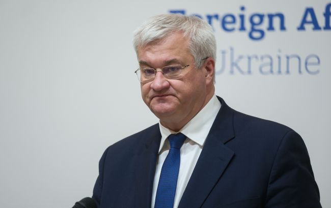 "Моральний дегенерат". Сибіга розніс президента ФІФА за плани щодо Росії