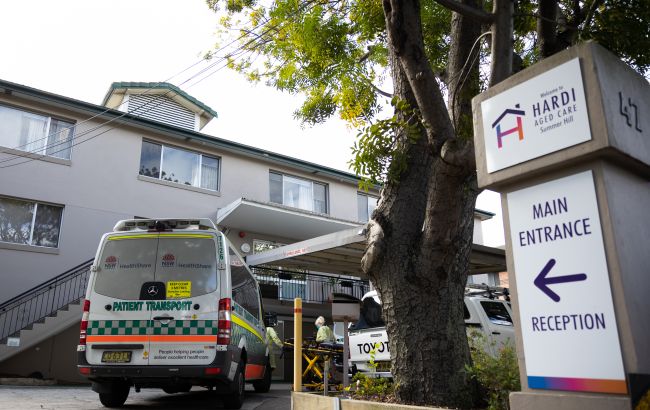 Вспышка "Дельты" в Сиднее. Больницы разворачивают на улицах палатки скорой помощи