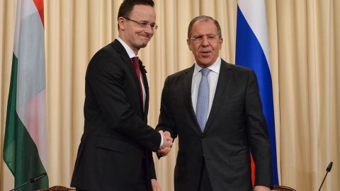 Сийярто позвонил Лаврову, чтобы пожаловаться на Украину