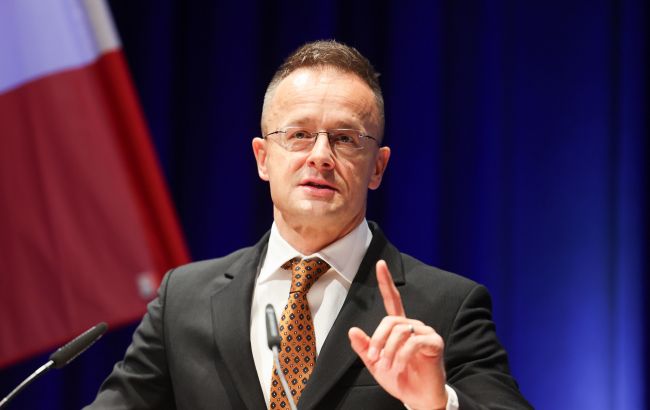 Сіярто звинуватив Київ у зриві вигаданої зустрічі: у МЗС відповіли тролінгом