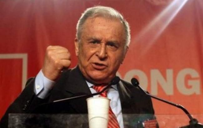 Бывшего президента Румынии официально обвинили в преступлениях против человечности