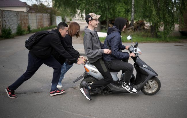 Тиша - понад усе: у Чернівецькій області обмежили рух мотоциклів і мопедів