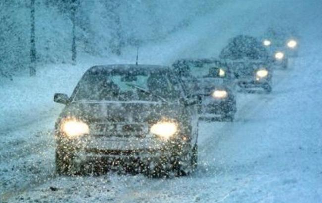 "Укравтодор" попереджає про перекриття доріг при погіршенні погодних умов 7-8 січня