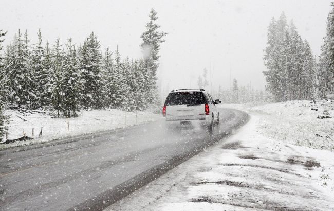 Ездим на автомобиле в снегопад правильно: эти правила должны знать все водители