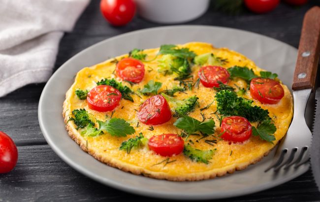 5 цікавих способів приготувати ефектну яєчню на сніданок