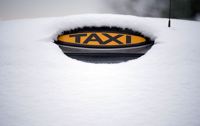 Майже 3000 гривень за поїздку: у Києві через негоду злетіли ціни на таксі