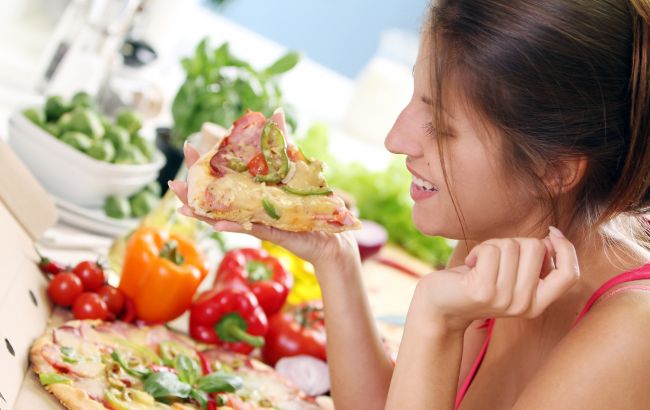 В каких продуктах прячутся насыщенные жиры и сколько их можно есть в сутки