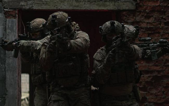 Зайшли і розвалили: бійці ССО показали кадри близького бою з росіянами