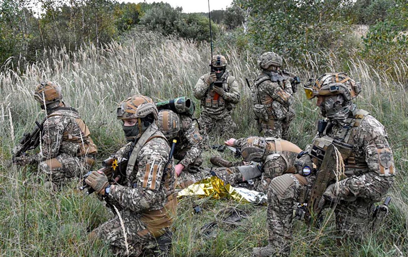 ССО показали відео зачистки росіян на Лиманському напрямку: захоплено трофеї