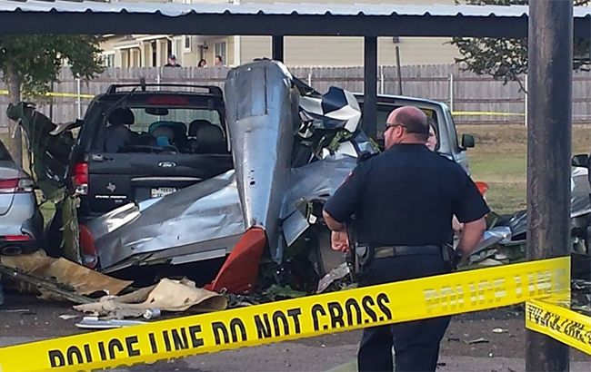 В США разбился самолет времен Второй мировой войны, есть погибшие