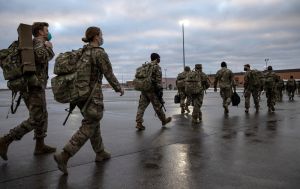 Кінець епохи Рамштайну? Трамп забирає війська з Німеччини через суперечку з Мерцом